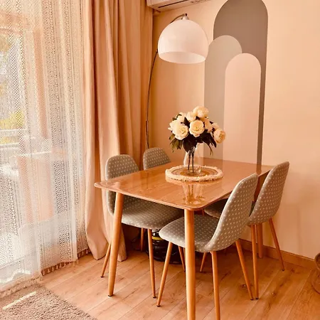 Le Longo Mai ,2 Chambres, Parking Gratuit