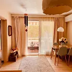 Appartement Le Longo Maï ,2 Chambres, Parking Gratuit La Garde (Var)